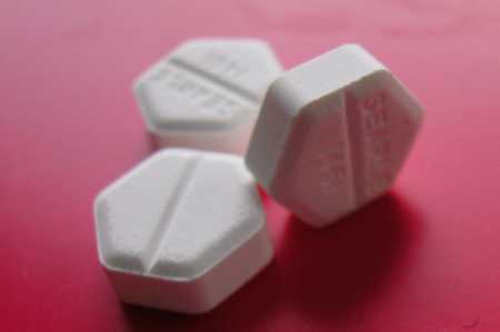 photo Nadya Peek, abortion pills